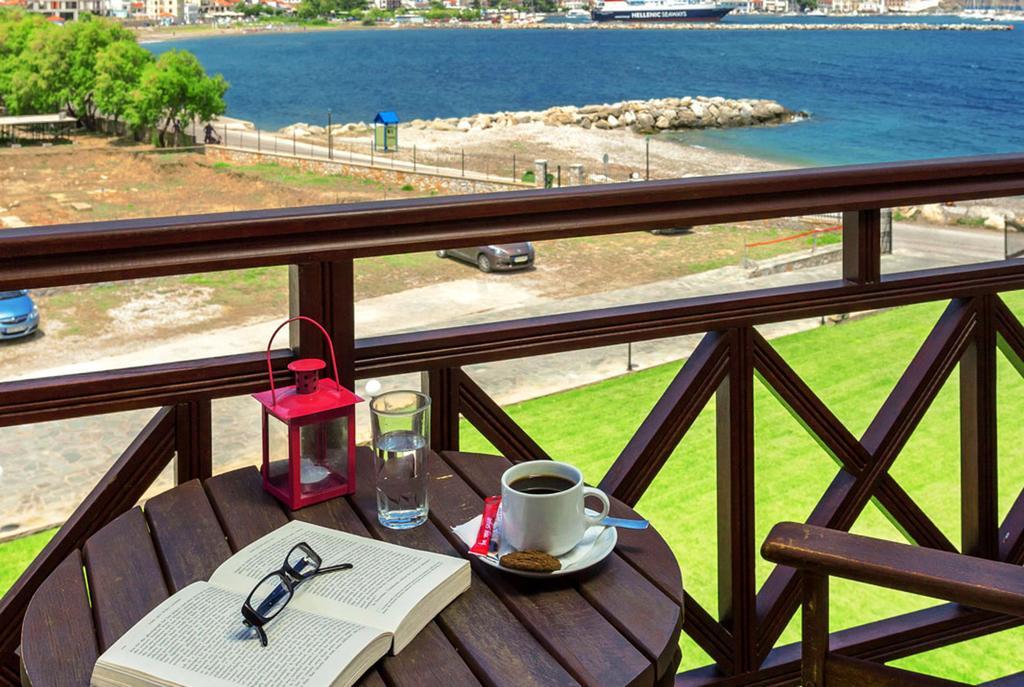 Aeolos Hotel Skopelos Town Exterior photo